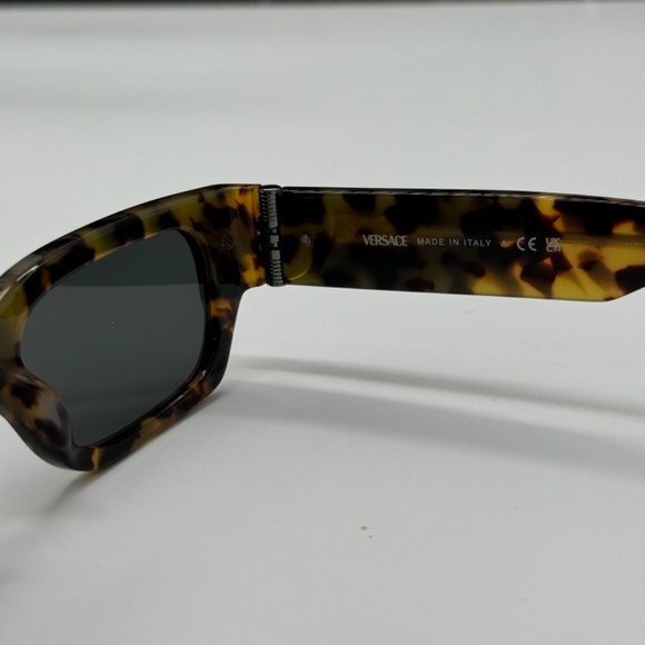 NEW VE4465 5456/87 VERSACE SQUARE MOD 4465 UNISEX SUNGLASSES VE4465 5456/87 - Picture 9 of 10